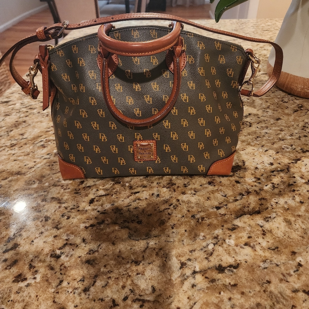 Dooney&Bourke Satchel Bag
